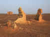 AUT_3428 Ruin at great mosque plateau at Bani.JPG (62093 byte)